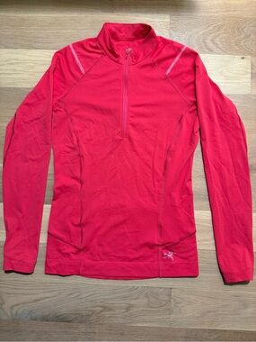 Arc'teryx Women's Ensa 1/4 Zip Neck LS Longsleeve top